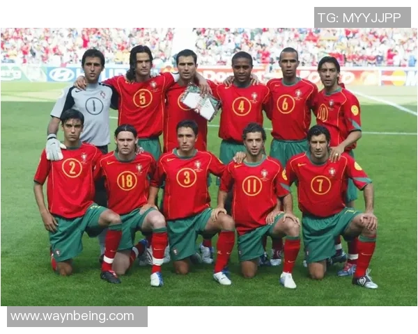 当足球巨星集体上演花式摔倒与神奇庆祝的爆笑瞬间 当足球巨星集体上演花式摔倒与神奇庆祝的爆笑瞬间