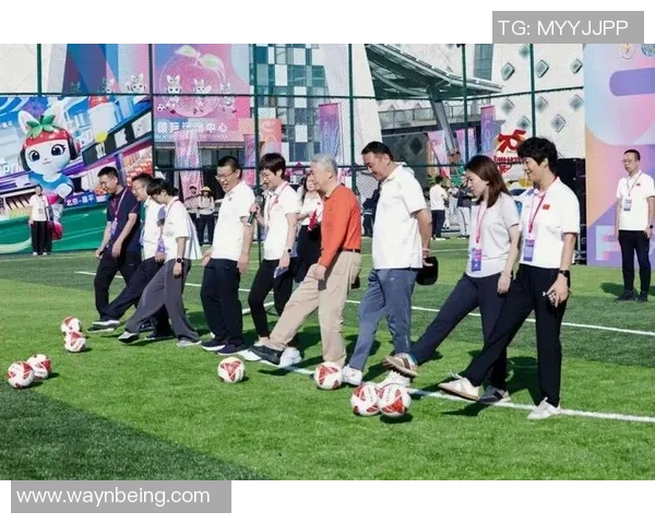 足球之星闪耀赛场精彩瞬间,技术与荣耀的完美融合展现无与伦比的运动魅力 足球之星闪耀赛场精彩瞬间,技术与荣耀的完美融合展现无与伦比的运动魅力